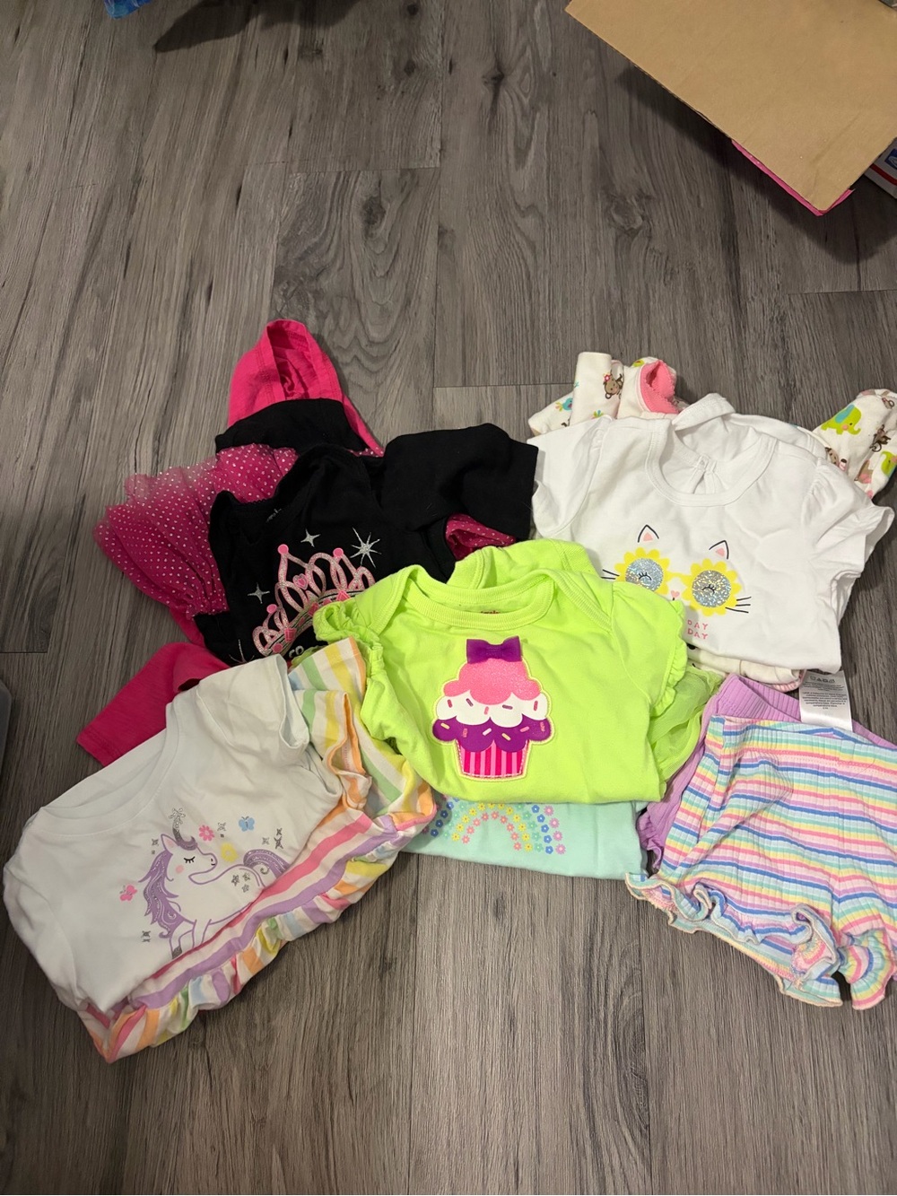 Bundle of 3/6m girl clothes